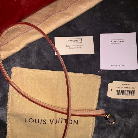 ❤️Louis Vuitton Roxbury Pomme D’ Amour❤️ - Picture 3 of 4